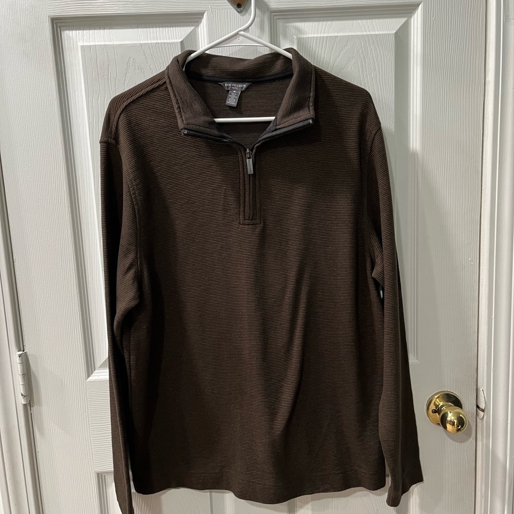 Van Heusen ribbed half zip brown sweater size Medium